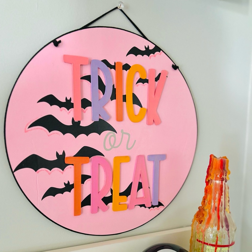 🦇Trick or Treat🦇 Wall Decor